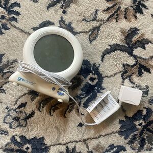 Gro Clock Sleep Trainer for Kids - White